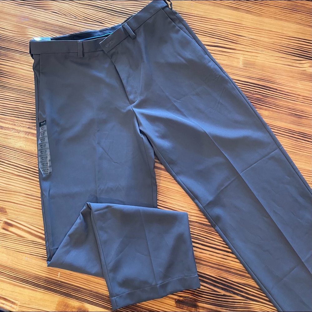 Haggar Flat Front Dress Pant in Gray